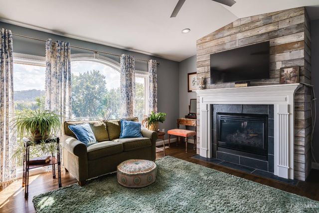 2207 Riverside Drive, Cincinnati, OH 45202