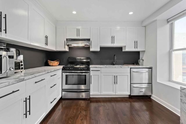 156-160 Chelsea St 104, Boston, MA 02128