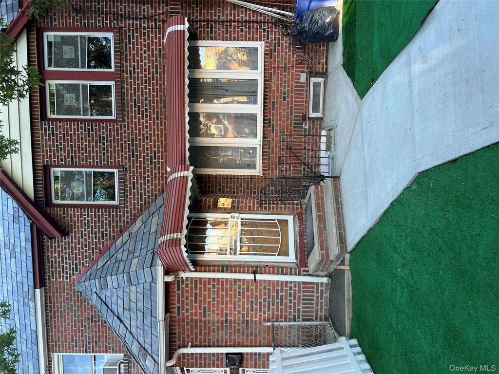 114-28 198th Street, Saint Albans, NY 11412
