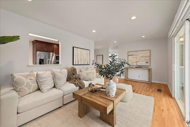 811 Daffodil Way, San Jose, CA 95117