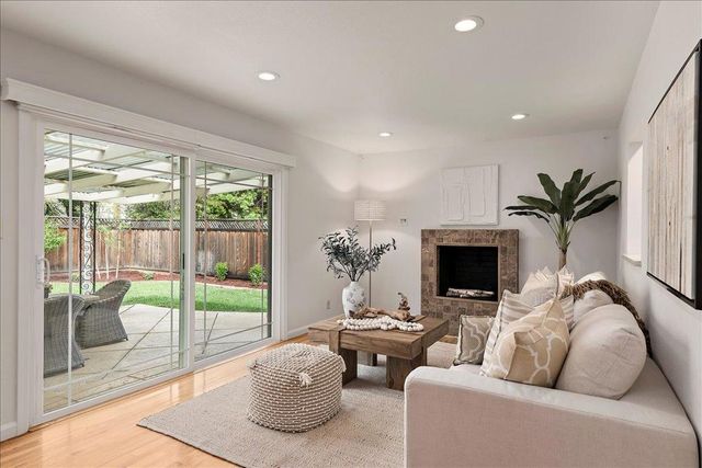 811 Daffodil Way, San Jose, CA 95117