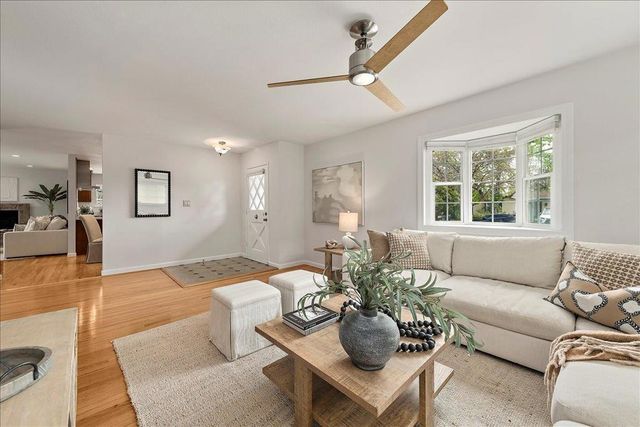 811 Daffodil Way, San Jose, CA 95117