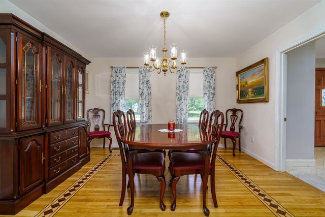14 Blackstone Circle, Pelham, NH 03076