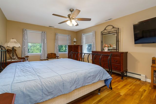 14 Blackstone Circle, Pelham, NH 03076