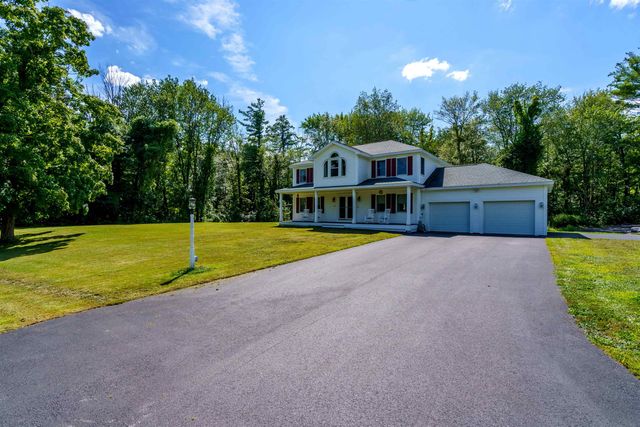 14 Blackstone Circle, Pelham, NH 03076