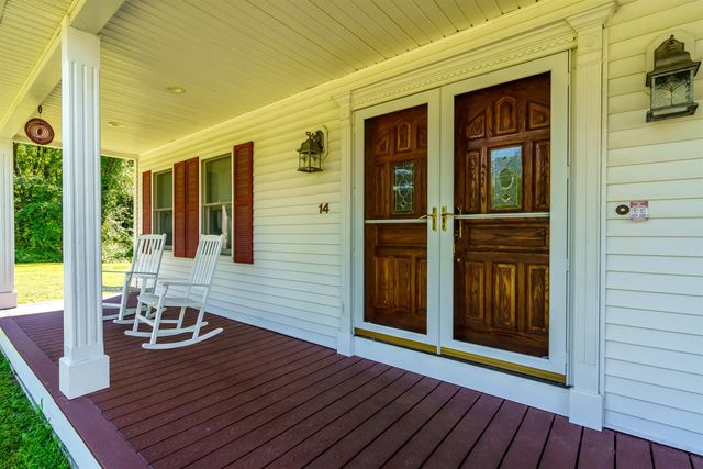 14 Blackstone Circle, Pelham, NH 03076