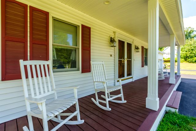 14 Blackstone Circle, Pelham, NH 03076