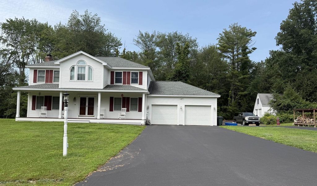 14 Blackstone Circle, Pelham, NH 03076