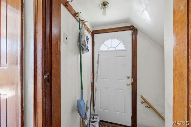 6214 Pernod Avenue, St Louis, MO 63139