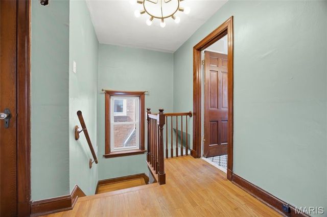 6214 Pernod Avenue, St Louis, MO 63139