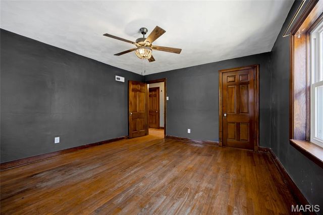 6214 Pernod Avenue, St Louis, MO 63139
