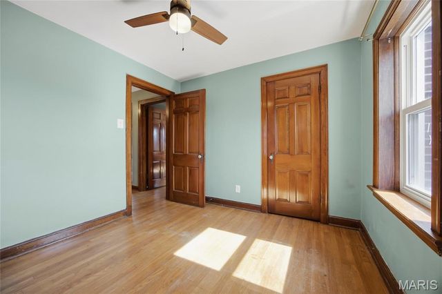 6214 Pernod Avenue, St Louis, MO 63139