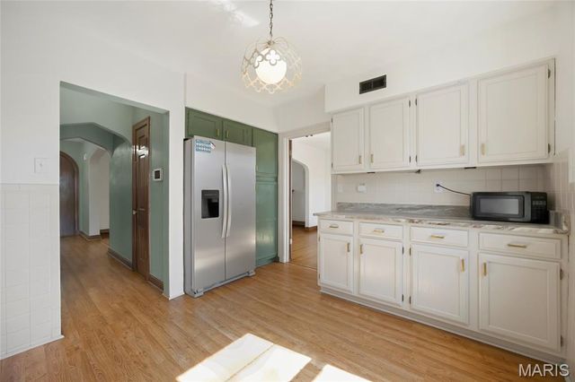 6214 Pernod Avenue, St Louis, MO 63139