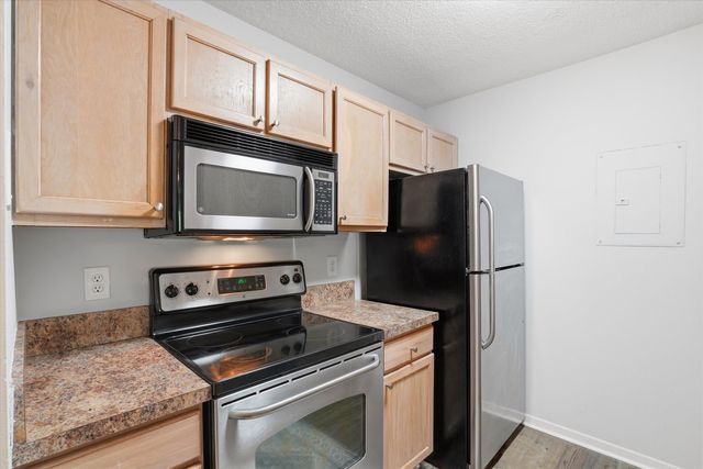 2011 N Highway 17 2200i, Mount Pleasant, SC 29466
