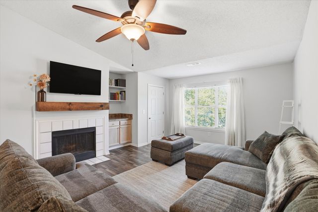 2011 N Highway 17 2200i, Mount Pleasant, SC 29466