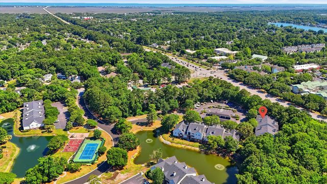2011 N Highway 17 2200i, Mount Pleasant, SC 29466