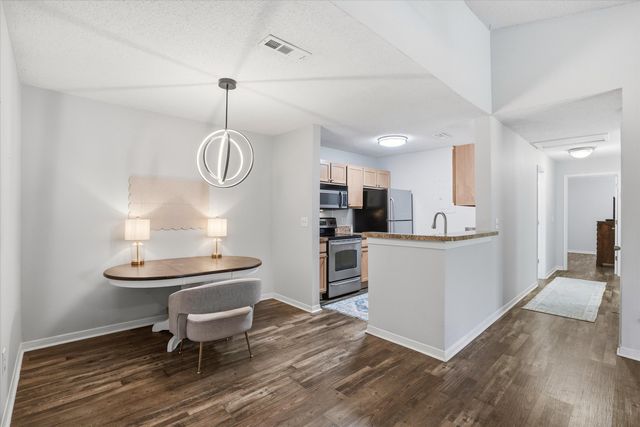 2011 N Highway 17 2200i, Mount Pleasant, SC 29466