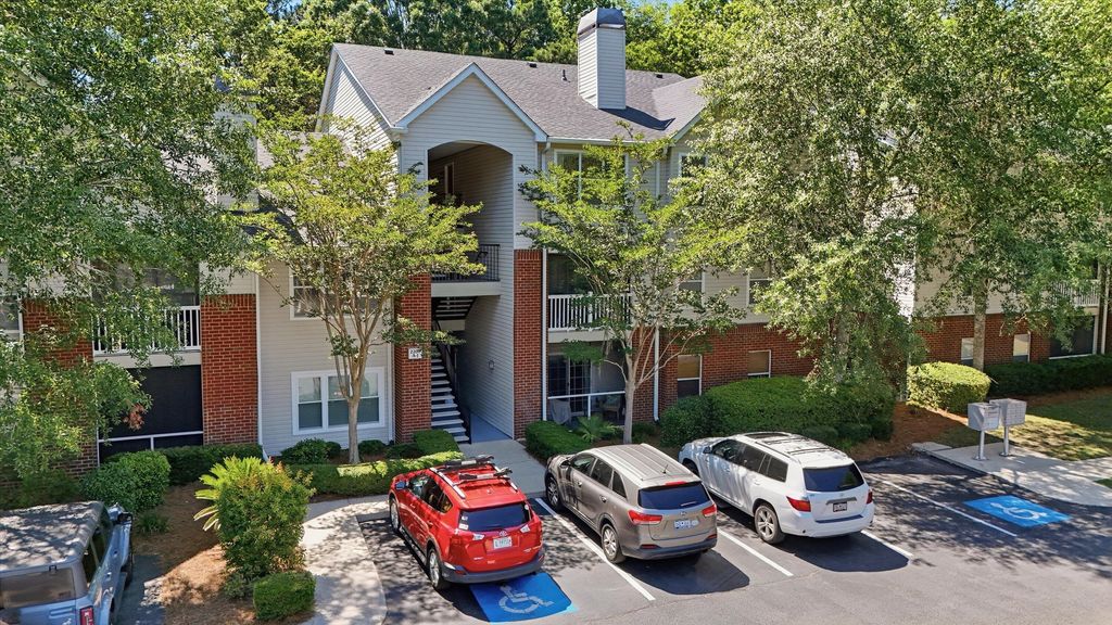 2011 N Highway 17 2200i, Mount Pleasant, SC 29466