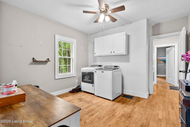 137 Eastview Dr, Taylorsville, KY 40071