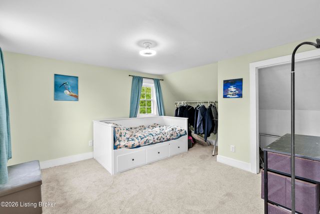 137 Eastview Dr, Taylorsville, KY 40071