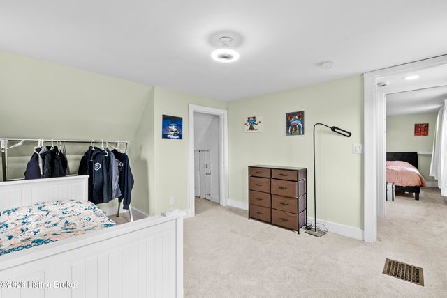 137 Eastview Dr, Taylorsville, KY 40071