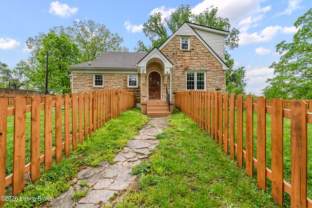 137 Eastview Dr, Taylorsville, KY 40071