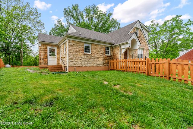 137 Eastview Dr, Taylorsville, KY 40071