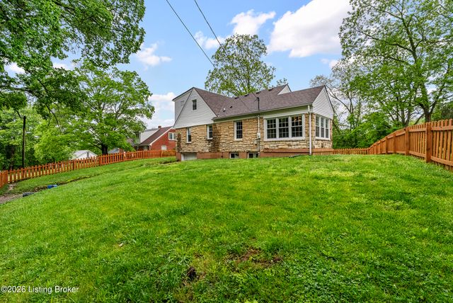137 Eastview Dr, Taylorsville, KY 40071