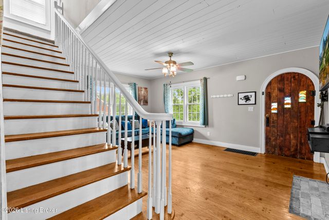 137 Eastview Dr, Taylorsville, KY 40071