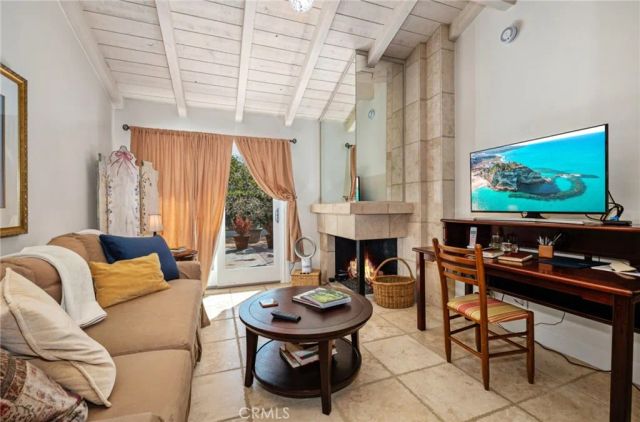 18 Shoal Drive, Corona Del Mar, CA 92625