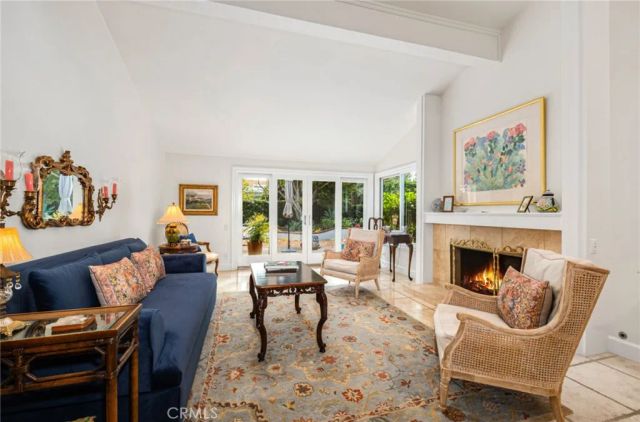 18 Shoal Drive, Corona Del Mar, CA 92625