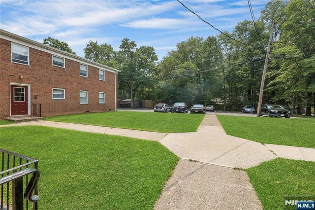 29 Rolling Ridge Road B, Montvale, NJ 07645