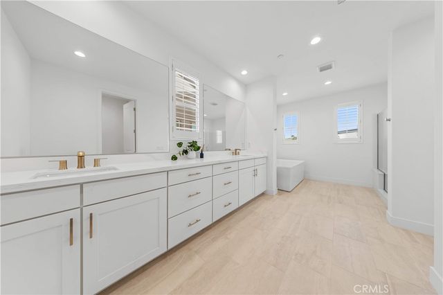 112 Sentosa, Irvine, CA 92618