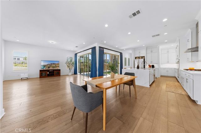 112 Sentosa, Irvine, CA 92618