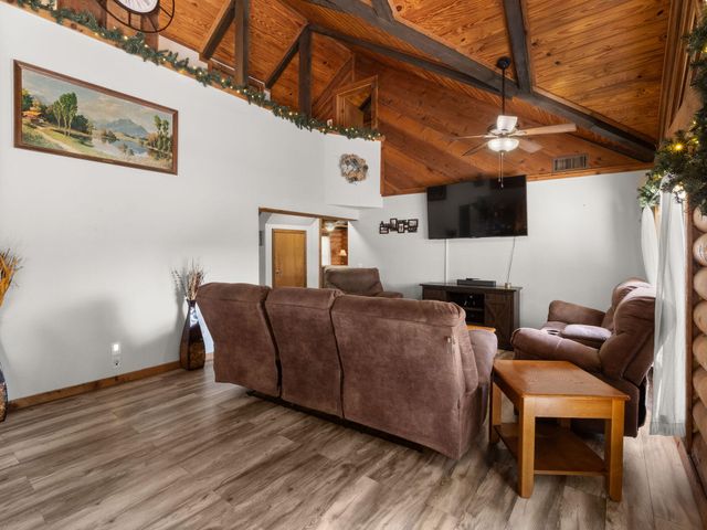 105 Gazebo Ln, Anacoco, LA 71403