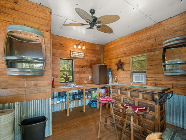 105 Gazebo Ln, Anacoco, LA 71403