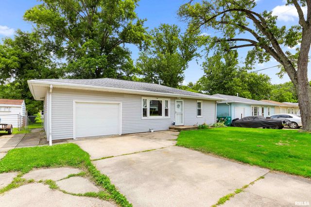 200 RACILL Court, East Peoria, IL 61611
