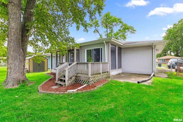 200 RACILL Court, East Peoria, IL 61611