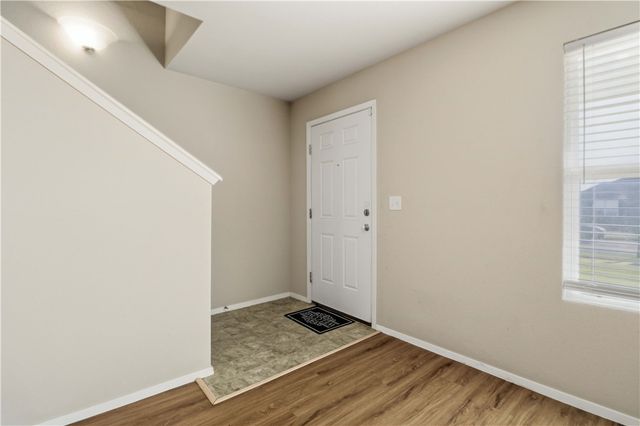 2004 S B Place, Rogers, AR 72758