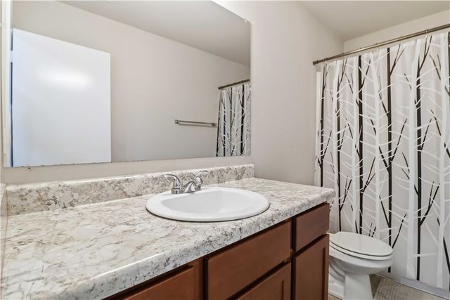 2004 S B Place, Rogers, AR 72758