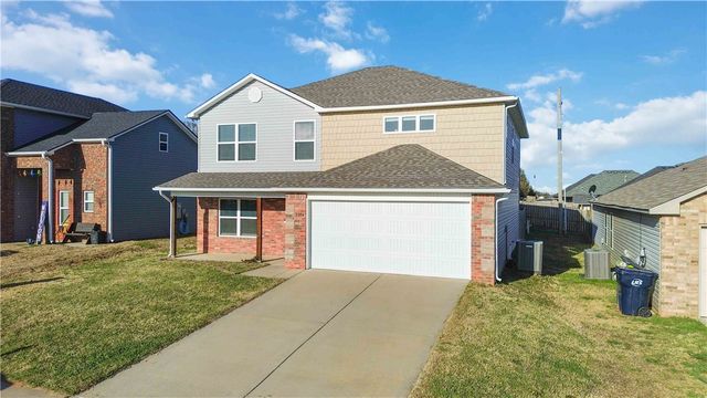 2004 S B Place, Rogers, AR 72758