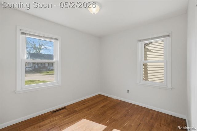 27540 Kaufman Street, Roseville, MI 48066