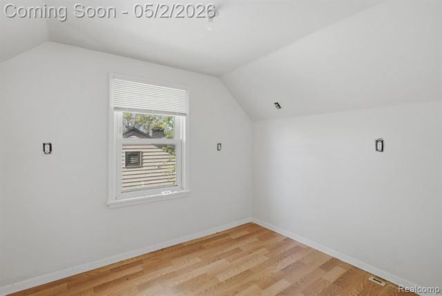 27540 Kaufman Street, Roseville, MI 48066