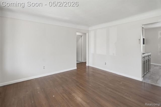 27540 Kaufman Street, Roseville, MI 48066