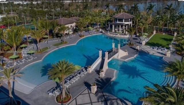 8930 NW 97th Ave 202, Doral, FL 33178