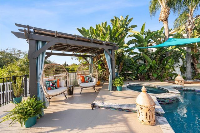 5801 CAY COVE COURT, Tampa, FL 33615