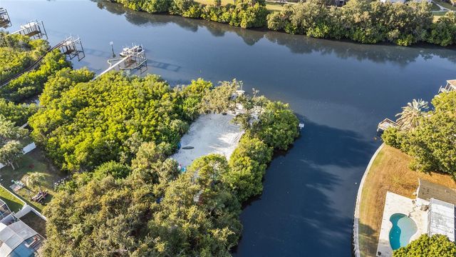 5801 CAY COVE COURT, Tampa, FL 33615