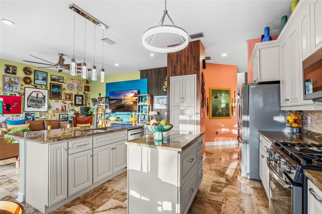 Image 15 of property listing at 5801 CAY COVE COURT, Tampa, FL 33615