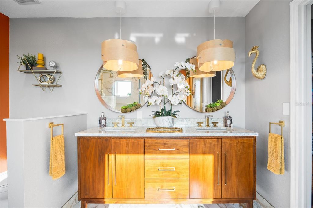 Image 28 of property listing at 5801 CAY COVE COURT, Tampa, FL 33615