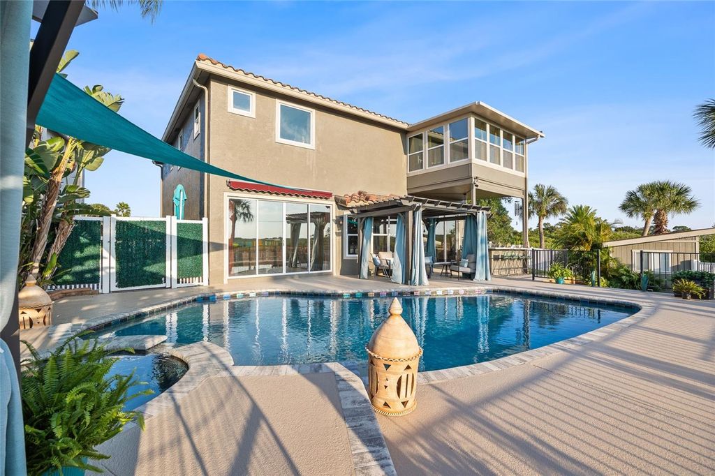 Image 37 of property listing at 5801 CAY COVE COURT, Tampa, FL 33615
